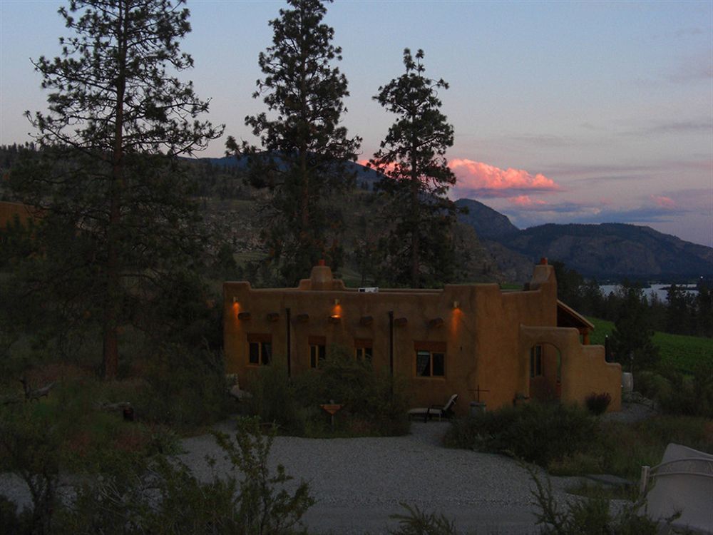 Bighorn Ridge Guesthouse Okanagan Falls 外观 照片