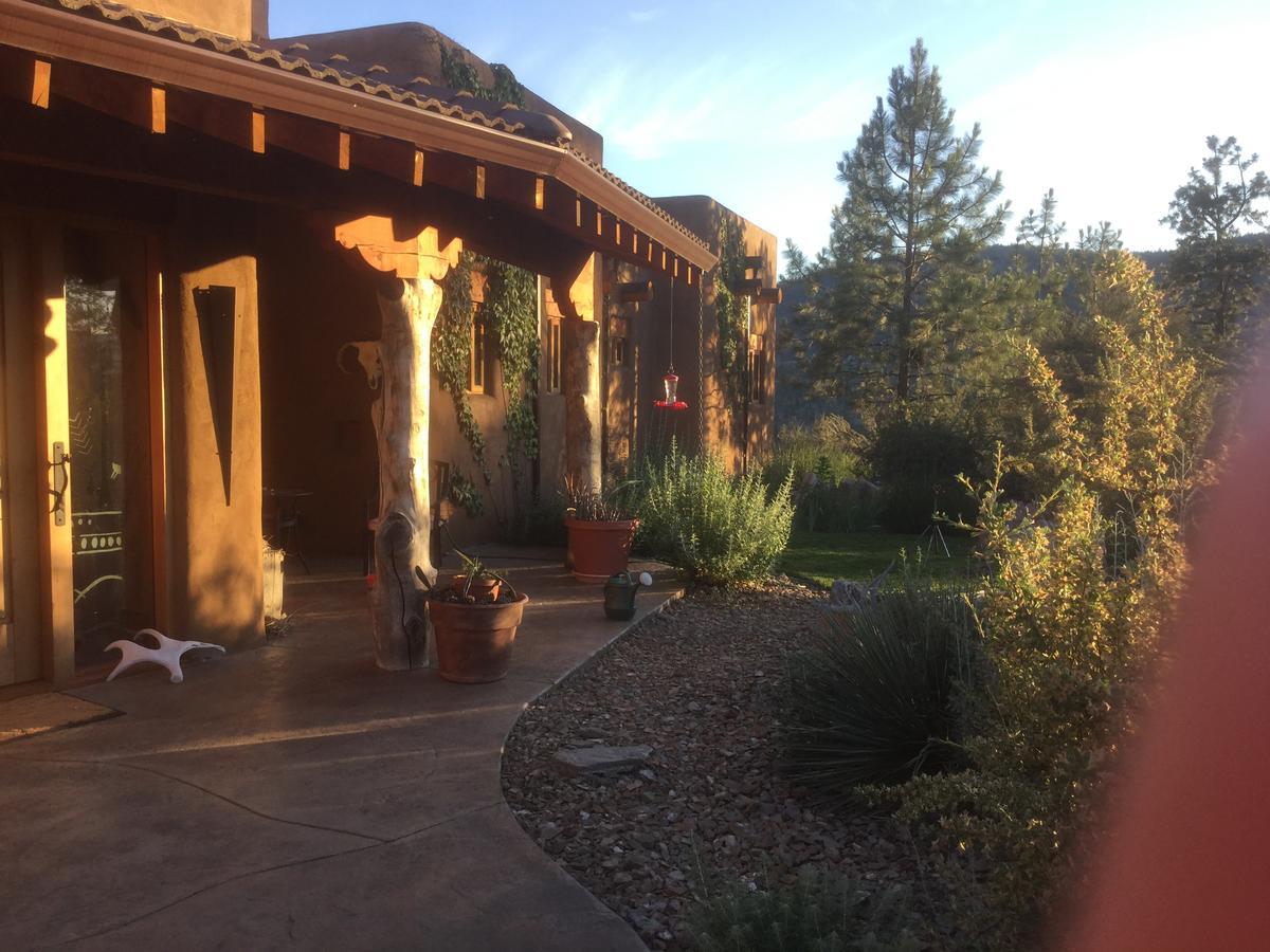 Bighorn Ridge Guesthouse Okanagan Falls 外观 照片